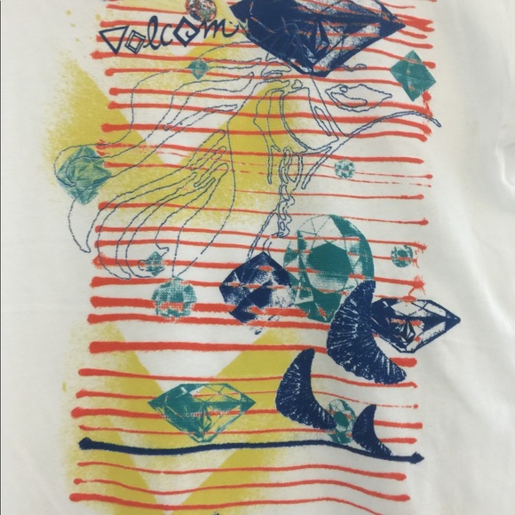 Volcom White tee withDiamond print - Picture 2 of 2